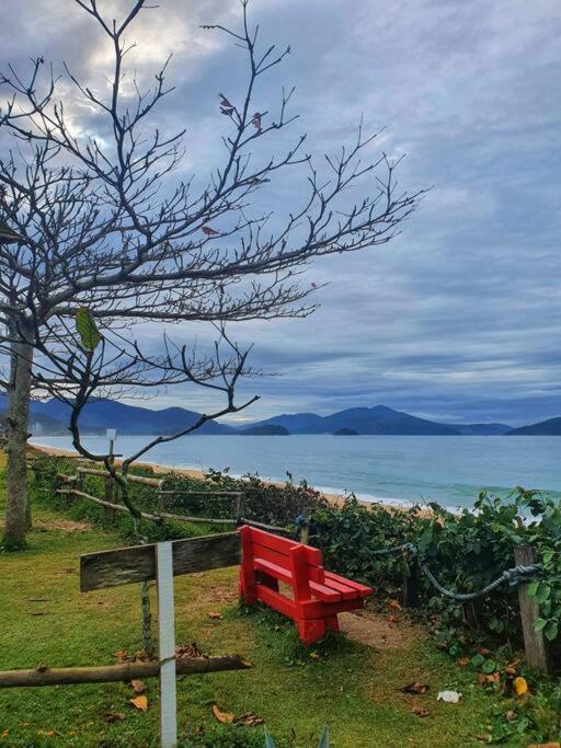 100Mts Da Praia Com Churrasqueira, Piscina E Wi-Fi Caraguatatuba Bagian luar foto